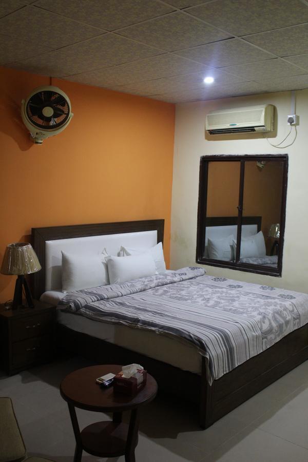 Amyl'S Garden Guest House 이슬라마바드 외부 사진